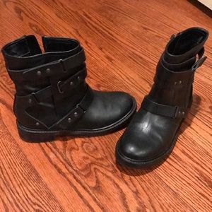 Black boots 6 1/2 Like new